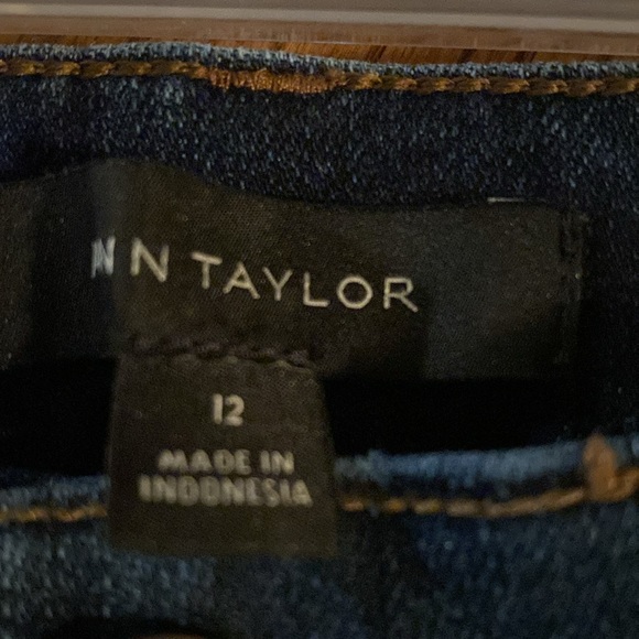Beautiful jeans- worn 1-2 times.  Very slimming. - Picture 3 of 3